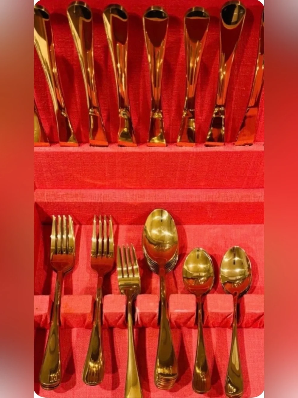 Original Vintage Gold Golden Flatware Silverware Fine Art Utensils Service for 8